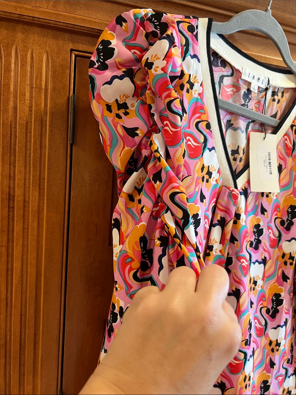 Thml Pink Floral V-Neck Puff Sleeve Blouse with Black Trim - Picture 3 of 5